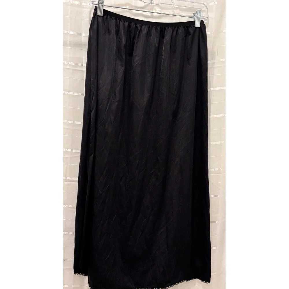 Vanity Fair Black Nylon Long Half Slip Lace Trim Side Slit‎ 11-760 Size Large 32